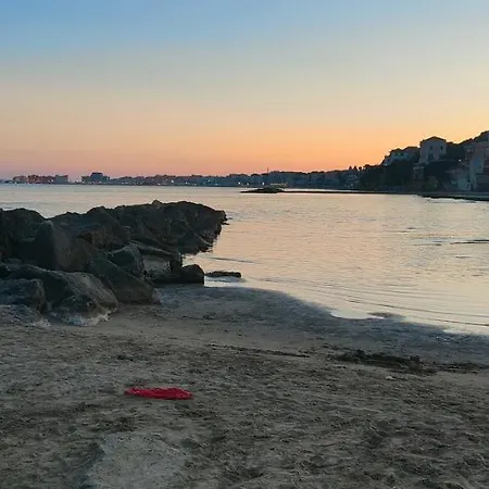 Pochi Passi Dal Mar Nettuno